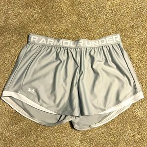 Gray Under Armour Shorts, Women’s Large